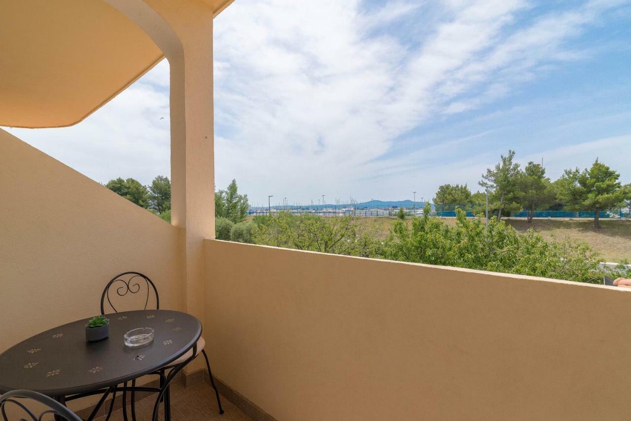 Apartman Lea Sukošan Kültér fotó